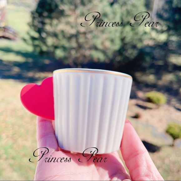 starbucks 2020 Valentines cup cake heart mug 3 oz - Picture 8 of 9